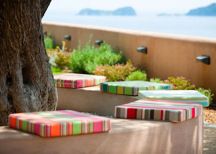 فندق مبيت وإفطار Island View 3*