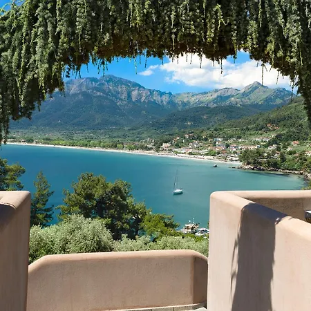 فندق مبيت وإفطار Island View 3*